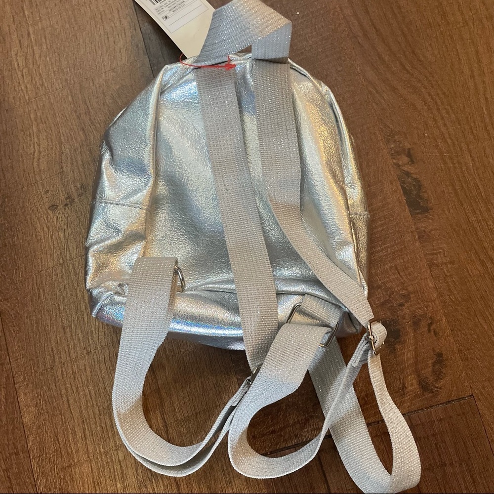 NWT holographic mini kids backpack mermaid seashell silver pink fin - Picture 4 of 4